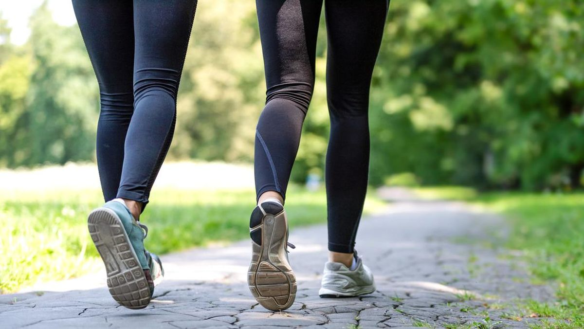 Manfaat Jalan Kaki 30 Menit Setiap Hari untuk Kesehatan Fisik dan Mental